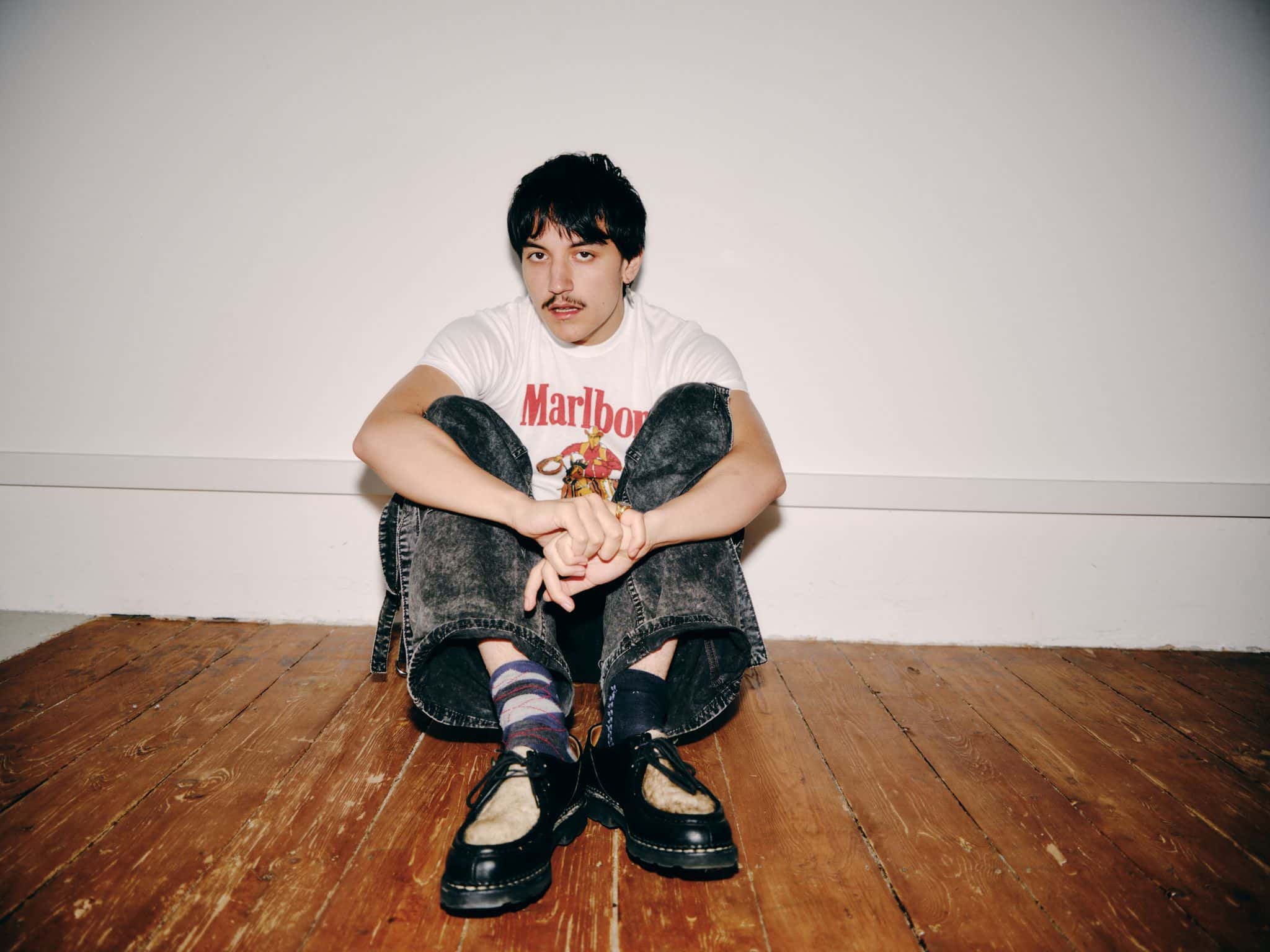 Artisten Artemas, som skal spille Øyanatt på Parkteatret