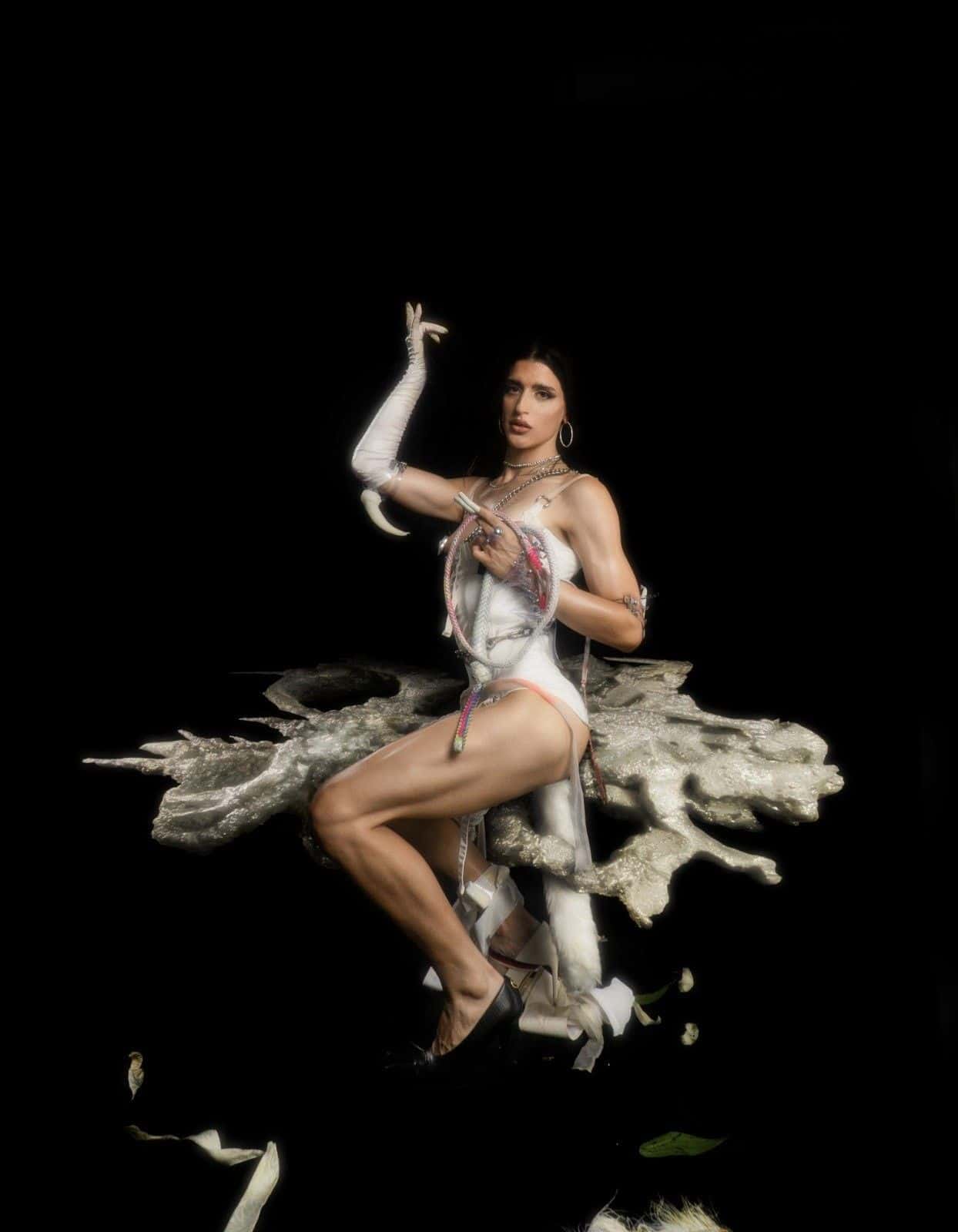 Kunstferdig collage av artisten Arca