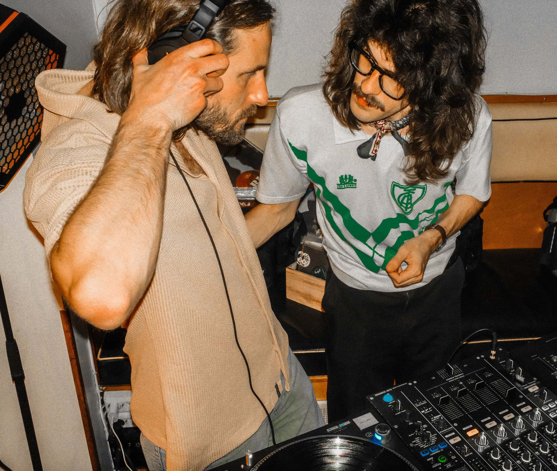 DJ-duoen Pedro Miranda & Mats Oven i arbeid