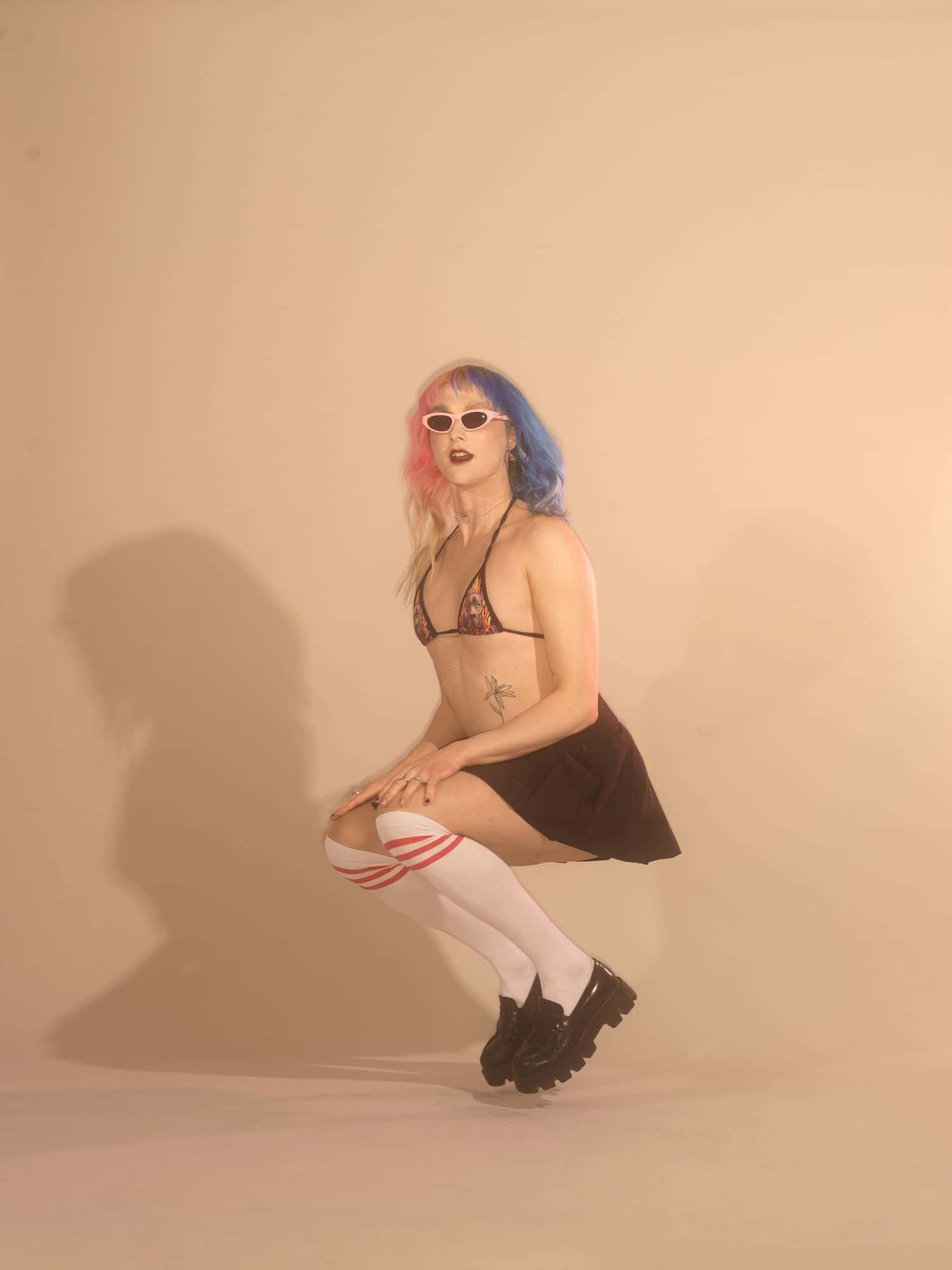 Den engelske artisten Jasmine.4.T