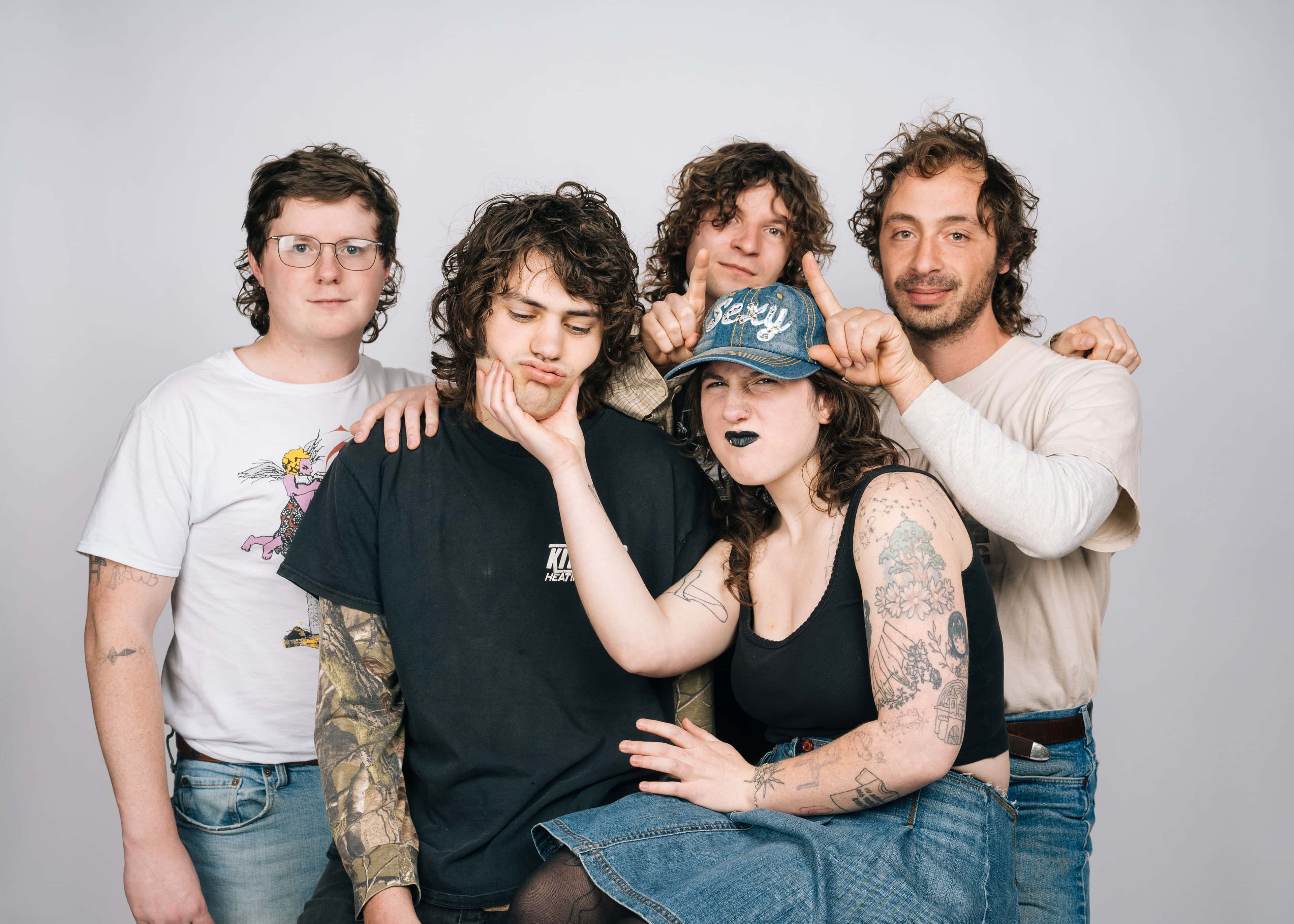 Humoristisk bilde av bandet Wednesday