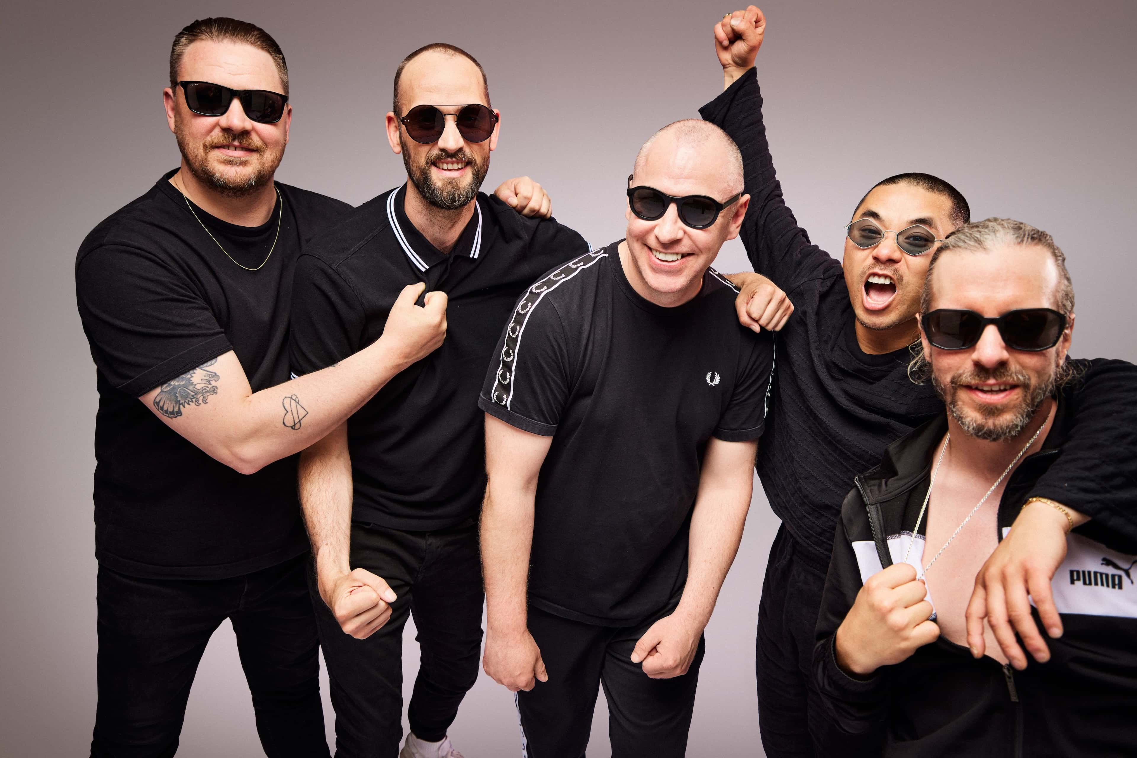 Bandet Fjorden Baby! i lystig lag