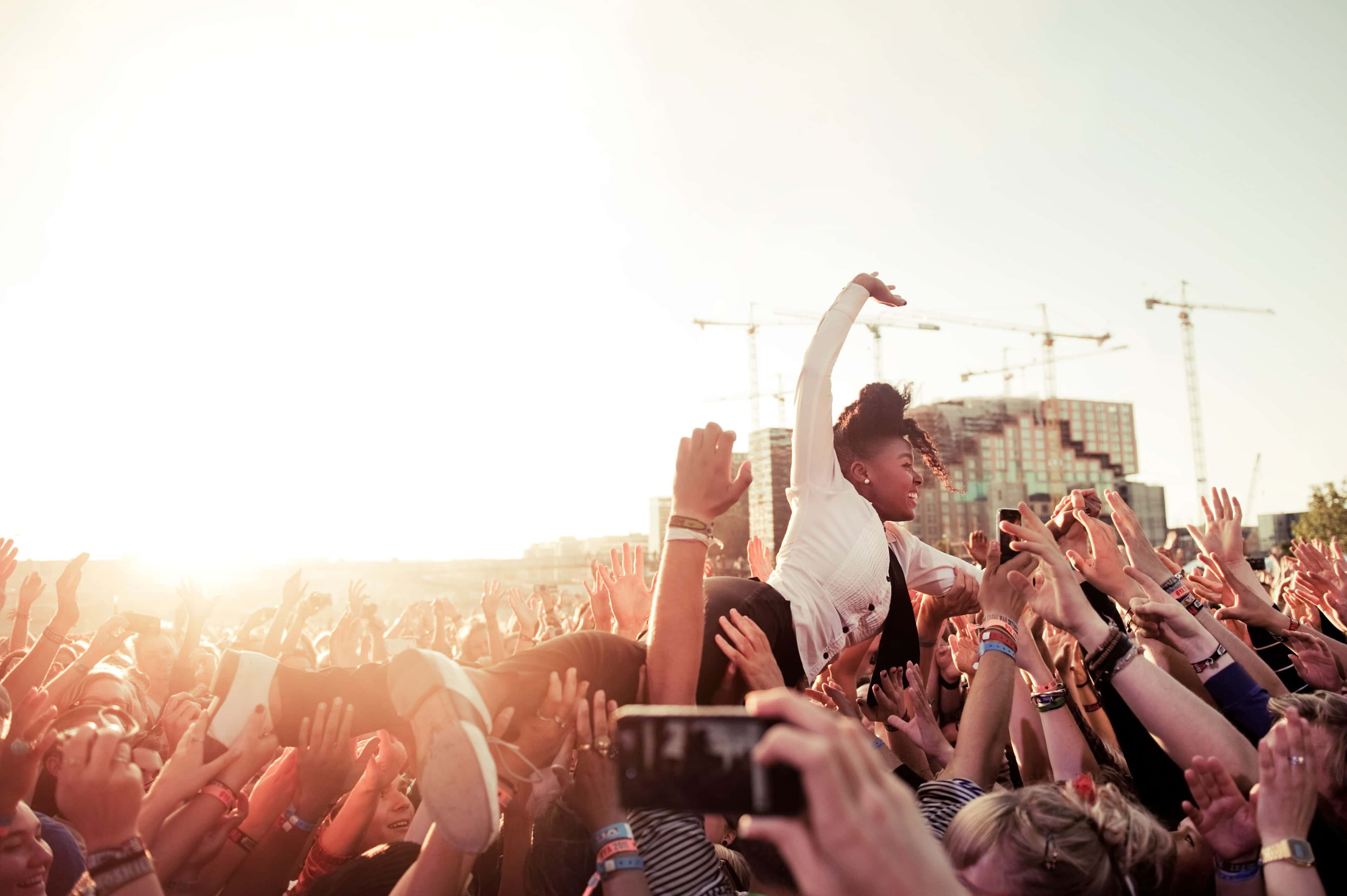 Janelle Monae og publikum i Middelalderparken 2011